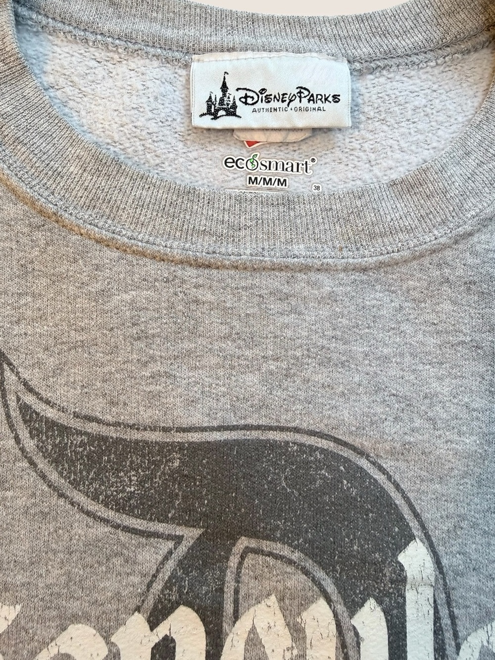 Disneyland Resort Crewneck Sweatshirt Medium Gray Long Sleeve Mickey Mouse Y2K - Picture 6 of 9